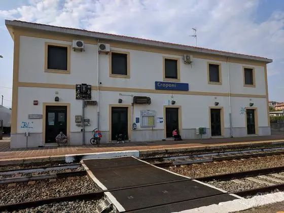 Stazione cropani binari