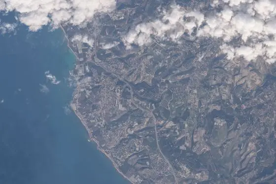 ISS046-E-39729 - View of Earth