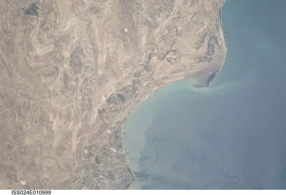 ISS024-E-10999 - View of Azerbaijan
