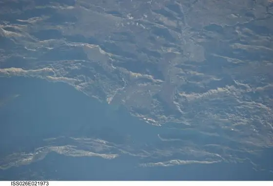 ISS026-E-21973 - View of Earth