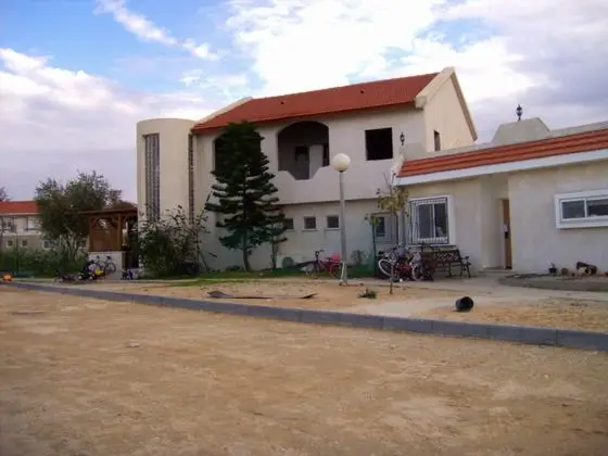 Hause a Nezarim