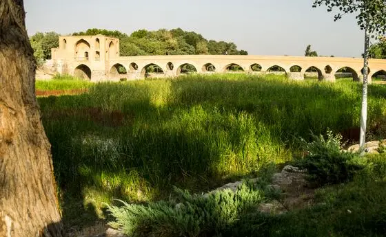 Pole shahrestan-namaye door