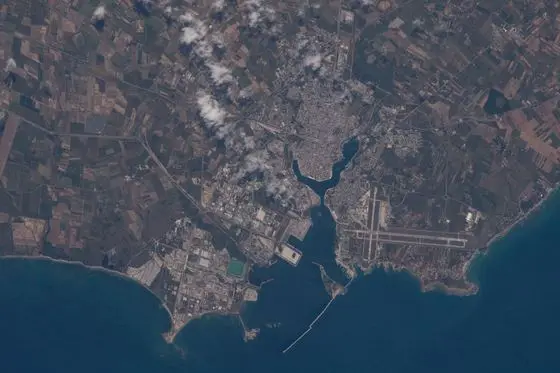 ISS047-E-105323 - View of Earth