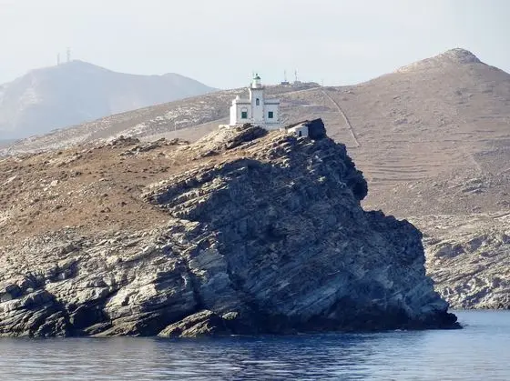 Leuchtturm Korax Paros 01