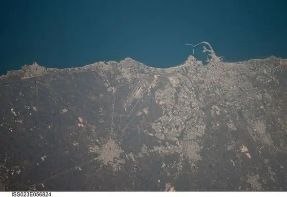ISS023-E-56824 - View of Earth