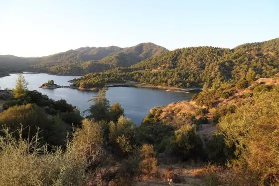 Kannaviou Reservoir, Cyprus - panoramio