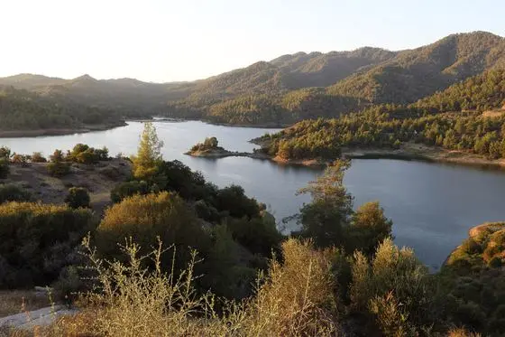 Kannaviou Reservoir, Cyprus - panoramio (1)