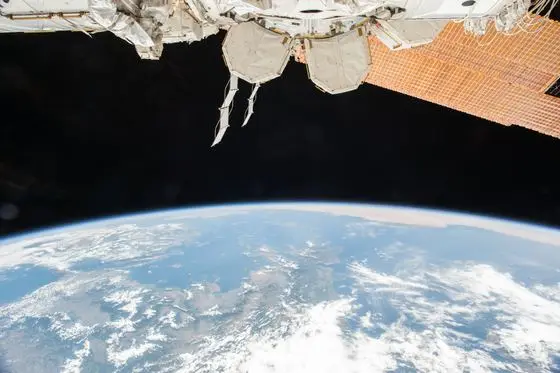 ISS044-E-4085 - View of Earth