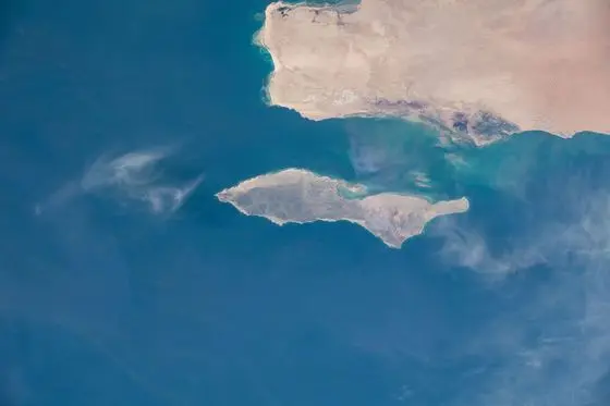 ISS062-E-37972 - View of Earth