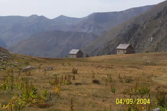 Maisons forestières at Valley of Tortisse - panoramio