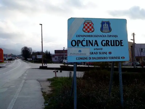 Ulaz u općinu Grude iz Imotskog02258