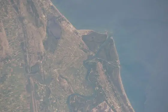 ISS048-E-20100 - View of Earth
