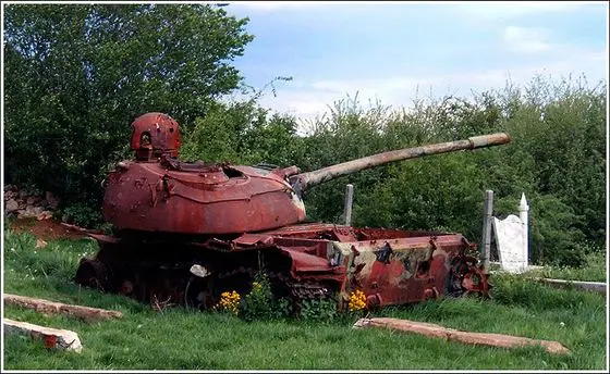 T-55 Destroyed - panoramio