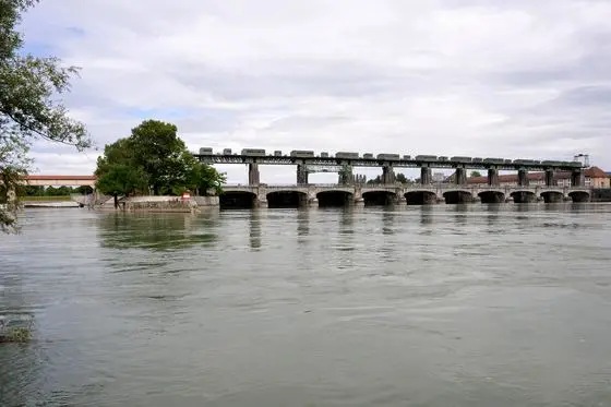 Wehrbruecke Augst-Wyhlen 01 11