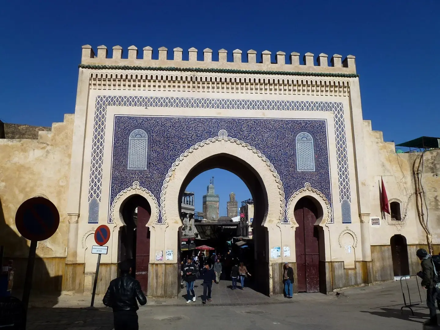 Fes’te Bab Boujloud kapısı